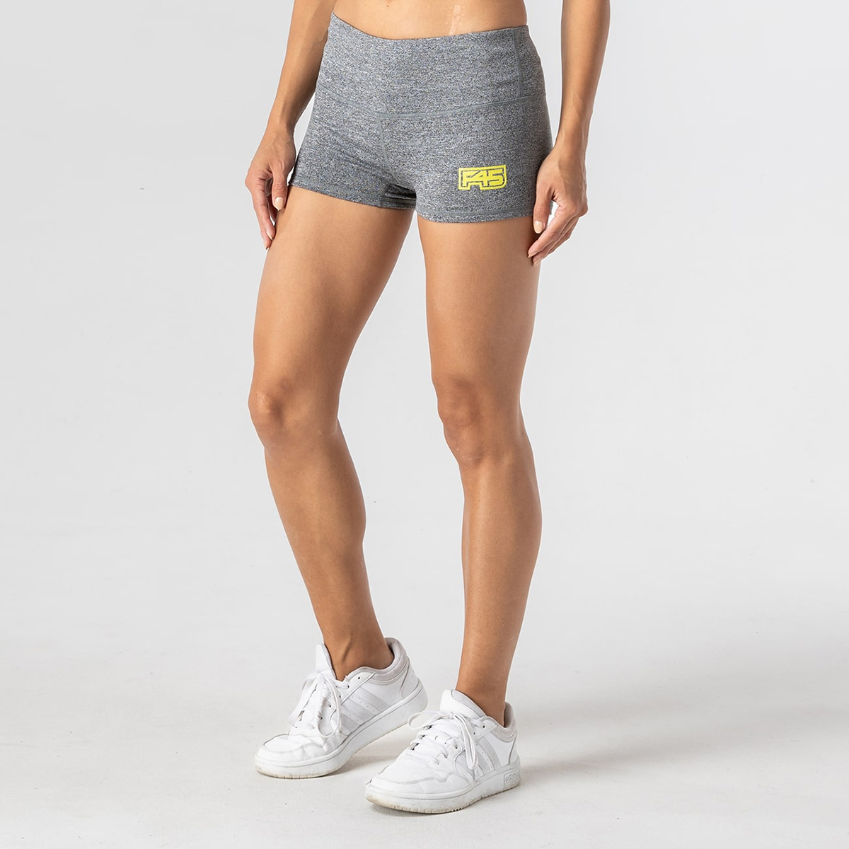WOMENS F45 PERFORMANCE SHORTS Light Grey - Image 3